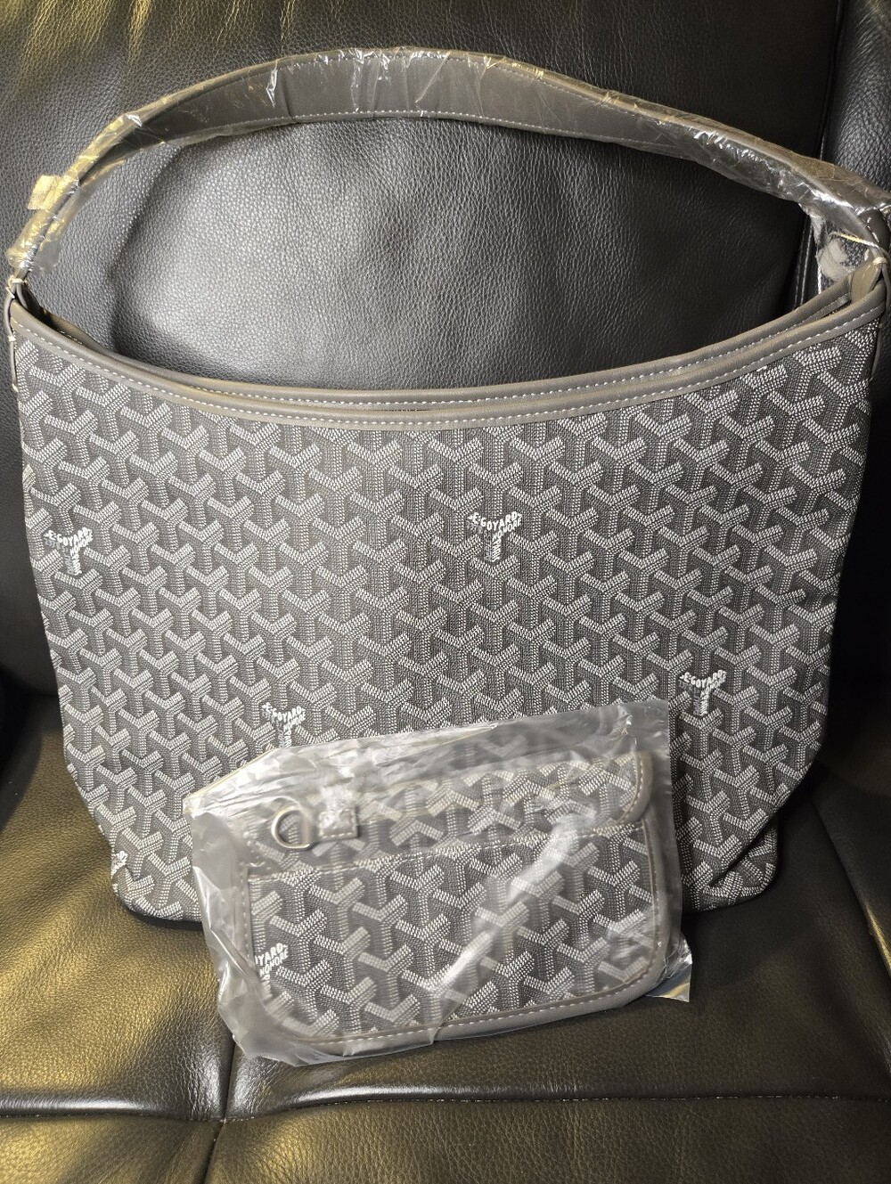 Grey Patterned Shoulder Bag - Stylish Everyday Tote